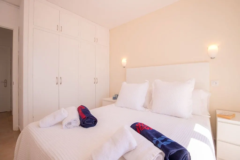 Apartamentos Annabel'S Cala Galdana  Ισπανία